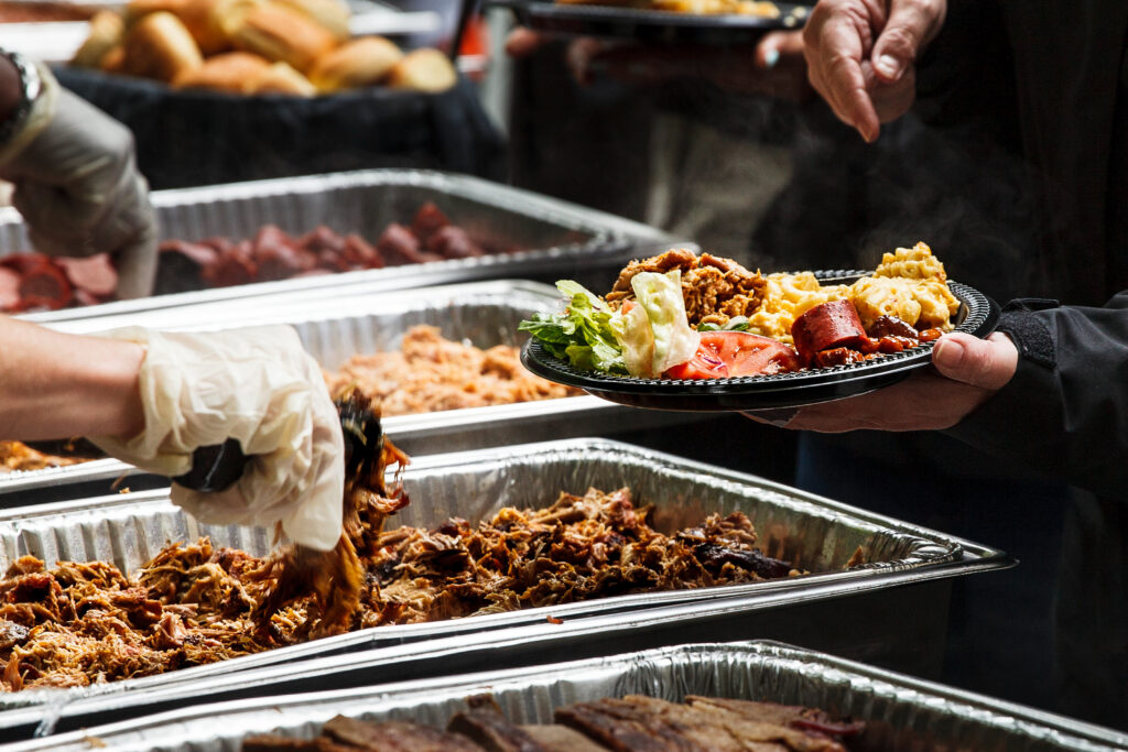 buffet lline serving